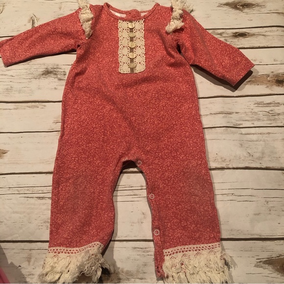 Peaches n cream floral romper - Picture 1 of 8